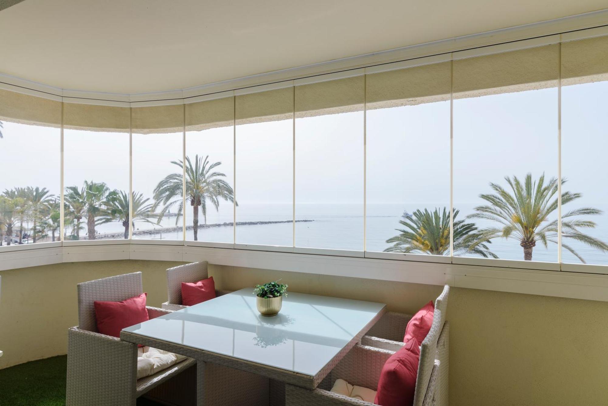 Sea Front In Center Appartement *